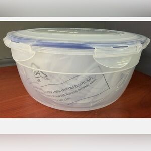 Lock & Lock 8 piece Nesting Bowl Set NEW